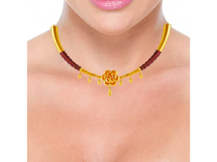 22k Flower Shaped Choker Necklace With A Dash Of Maroon Design. Fashion